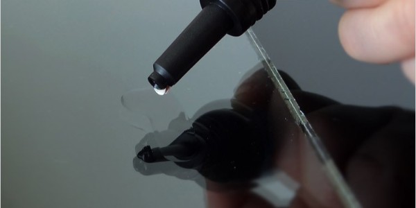 【UV膠水】有氣泡？研泰淺析如何解決UV膠水中的氣泡問題